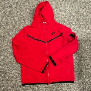 Nike Elite hoodie, size Youth XL, red